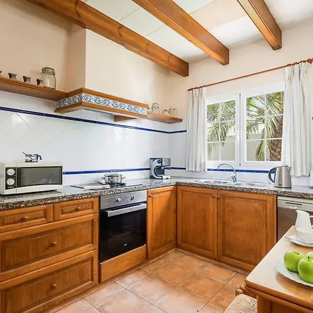 Judith En Menorca Son Carrio (Menorca)