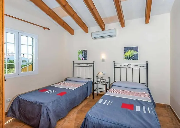 Judith En Menorca Son Carrio (Menorca)