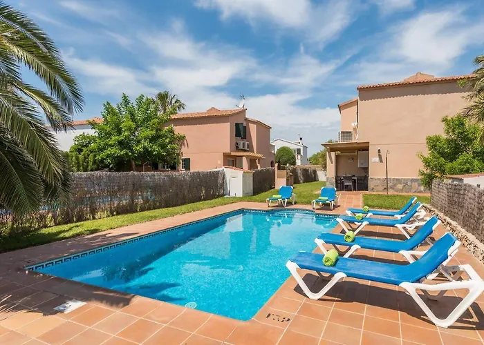 Judith En Menorca Son Carrio (Menorca)