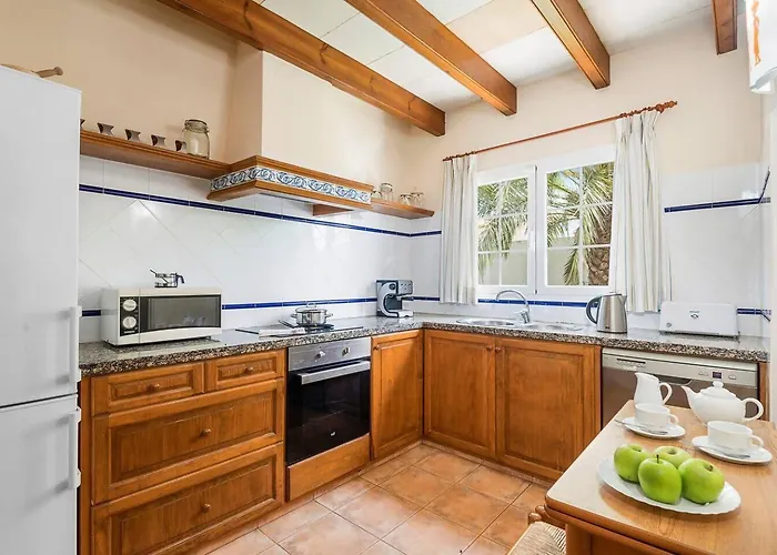 Judith En Menorca Son Carrio (Menorca)