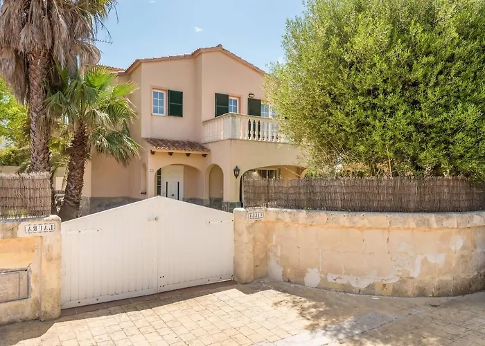 Judith En Menorca Villa *